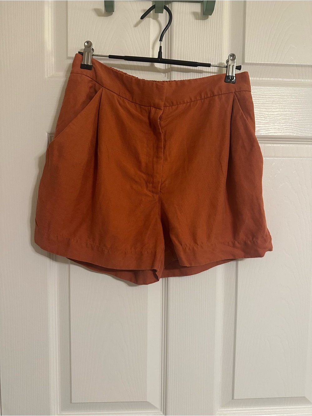 Aritzia Wilfred Linen Shorts